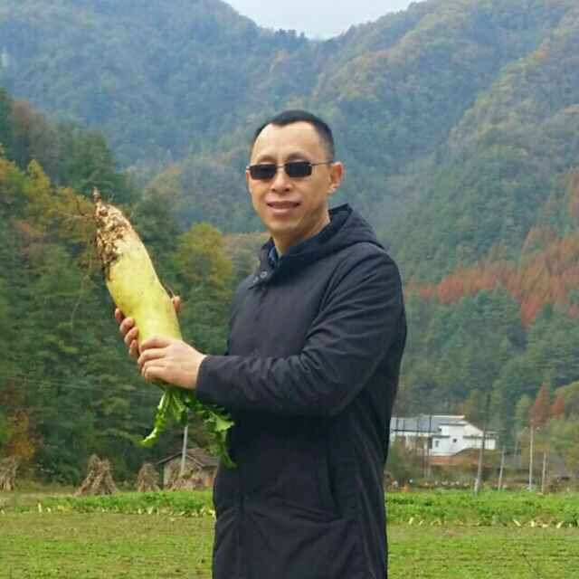 墨迹男的第一张照片--明溪婚介网