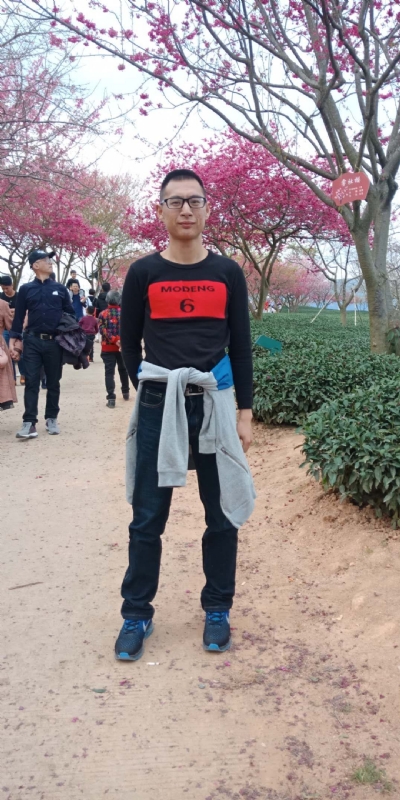 小梁的第一张照片--明溪婚介网
