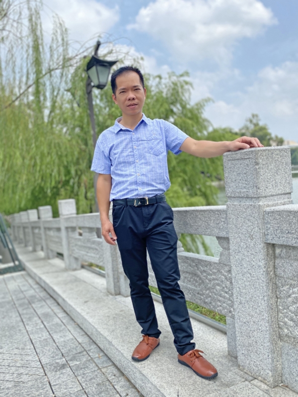 奇峰向阳的第一张照片--明溪婚介网