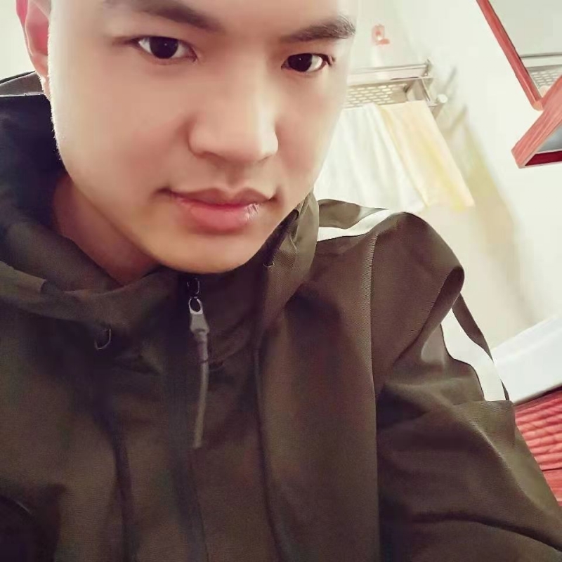 高大上的宅男的第二张照片--明溪婚介网