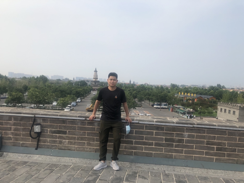 123.向左向右的第一张照片--明溪婚介网
