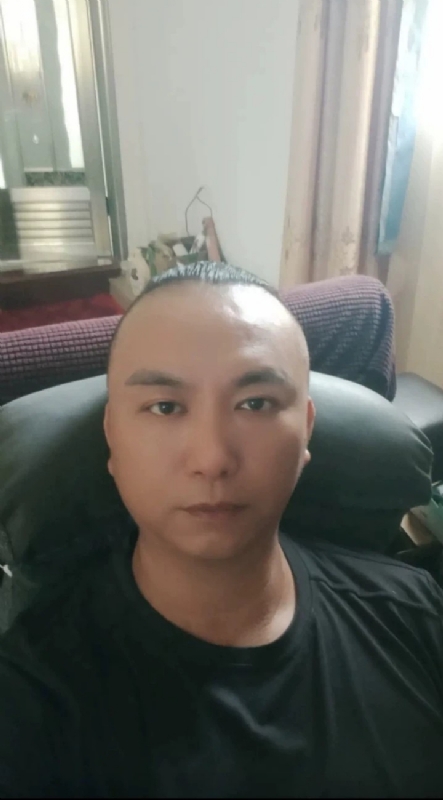 施逸森的第一张照片--明溪婚介网
