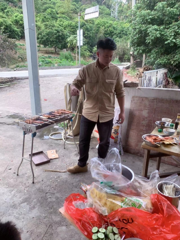 你黑我哟的第一张照片--明溪婚介网