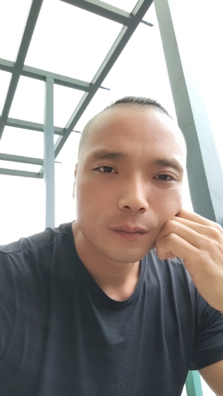 伯爵的第三张照片--明溪婚介网