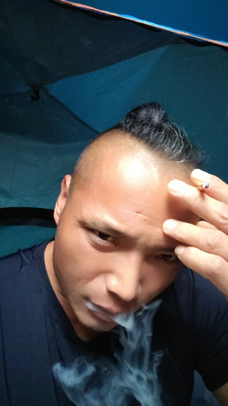 伯爵的第四张照片--明溪婚介网