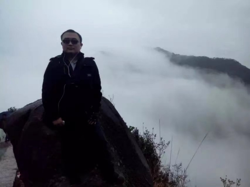 如影随形的第三张照片--明溪婚介网