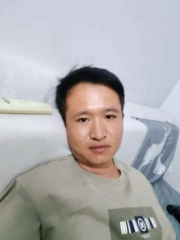 陌生人的第三张照片--明溪婚介网